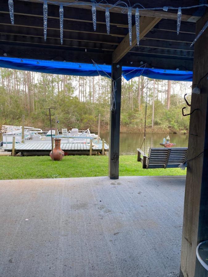 Peaceful Riverfront Cottage Sleeps 7 With Washer & Dryer Waveland 外观 照片