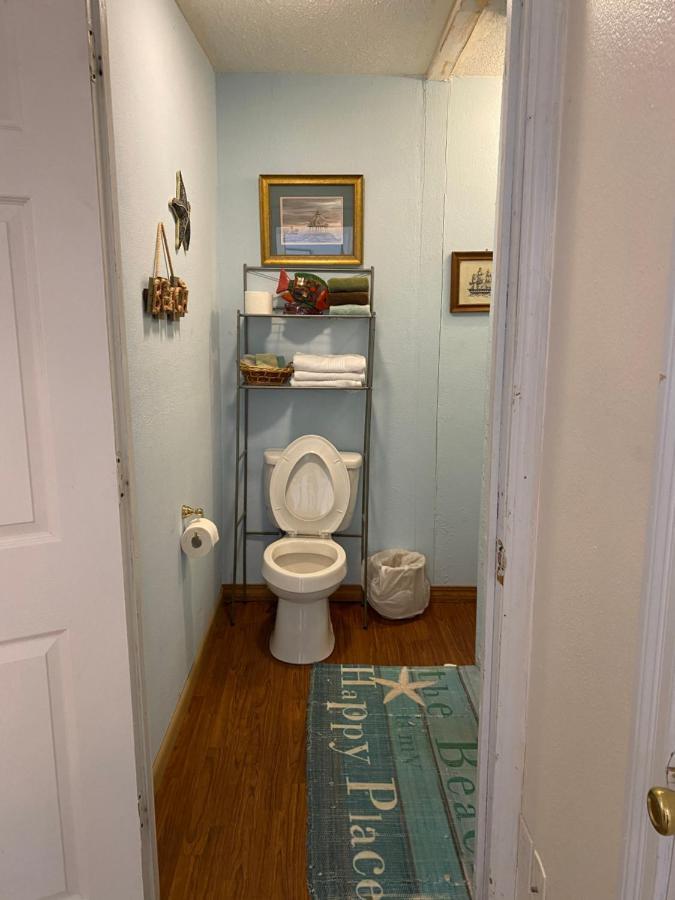 Peaceful Riverfront Cottage Sleeps 7 With Washer & Dryer Waveland 外观 照片