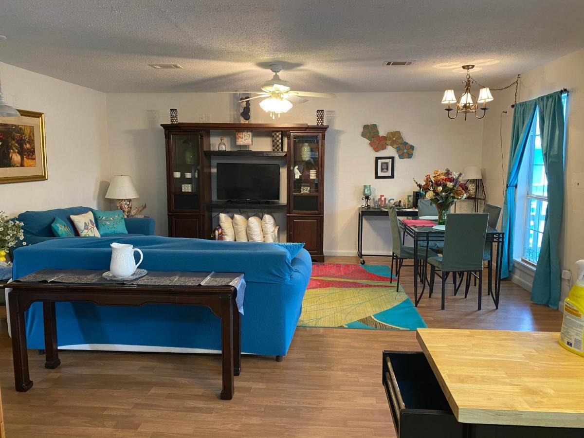 Peaceful Riverfront Cottage Sleeps 7 With Washer & Dryer Waveland 外观 照片