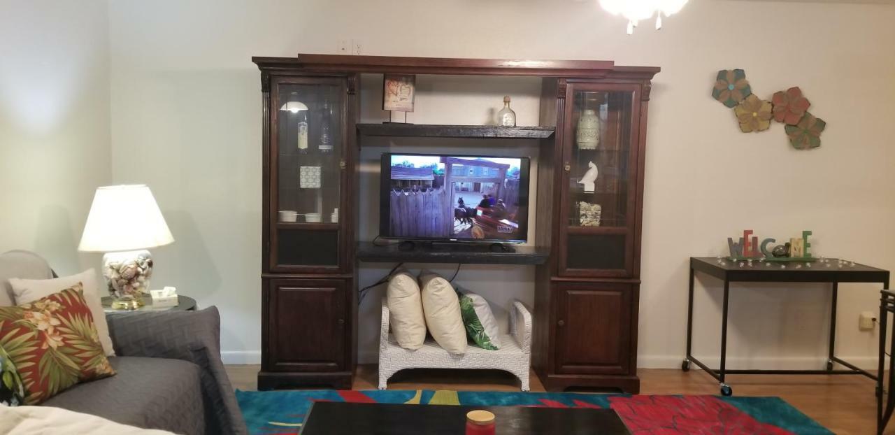 Peaceful Riverfront Cottage Sleeps 7 With Washer & Dryer Waveland 外观 照片