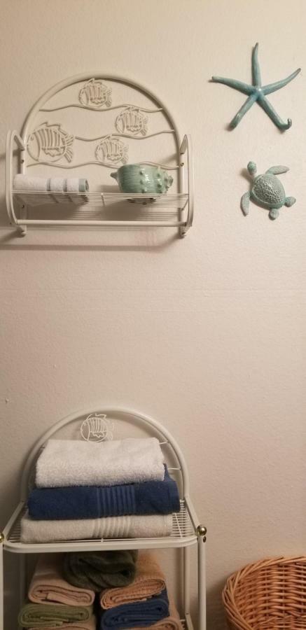 Peaceful Riverfront Cottage Sleeps 7 With Washer & Dryer Waveland 外观 照片